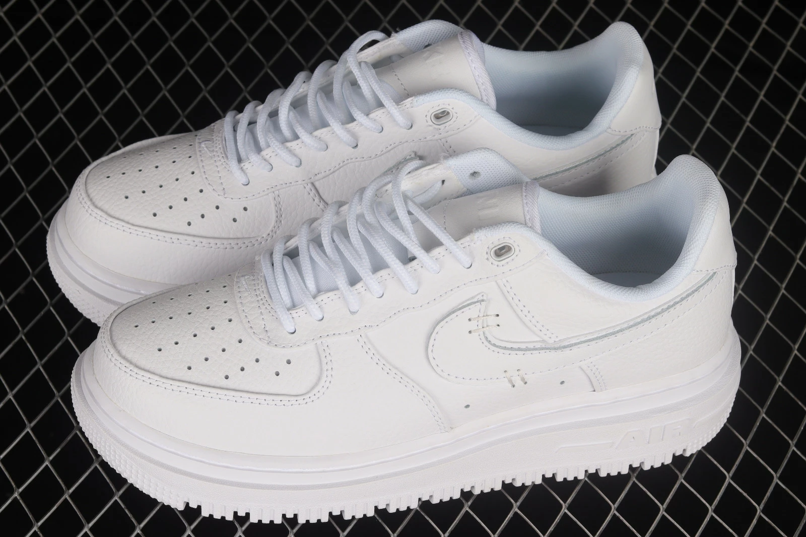 Nike Air Force 1 Luxe Triple White Summit White Shoes DB4109-201 - Image 5