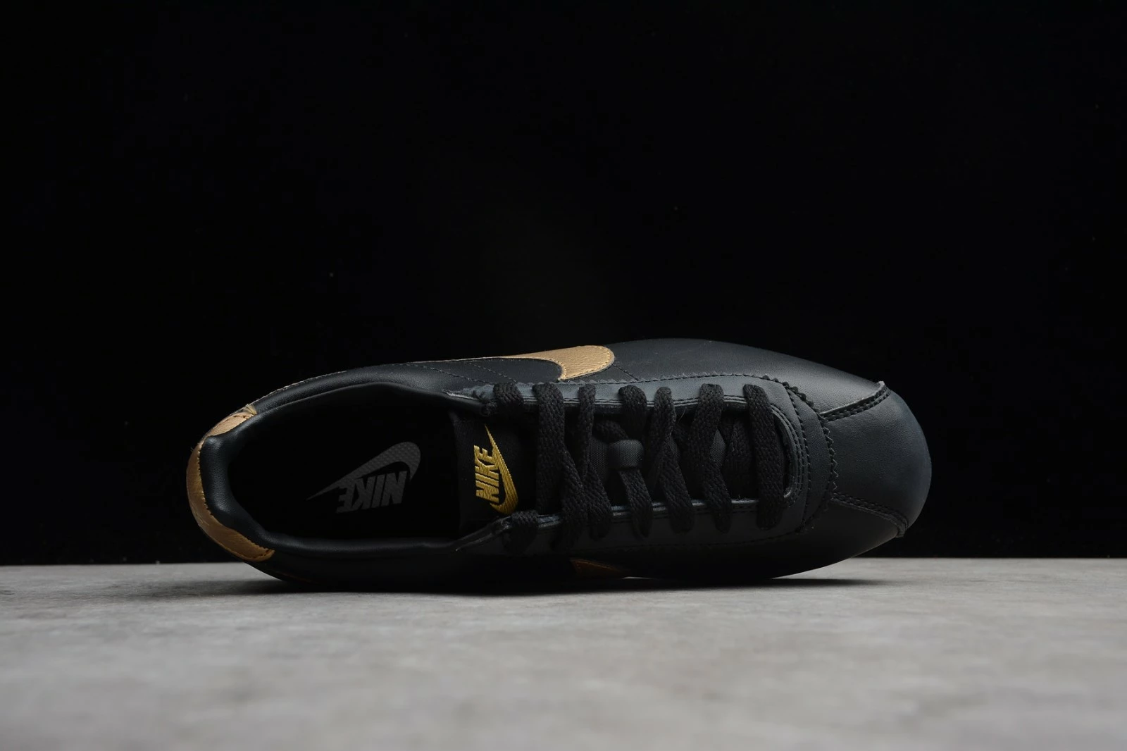 Nike Classic Cortez SE Black Metallic Gold White 902801 002 - Image 5