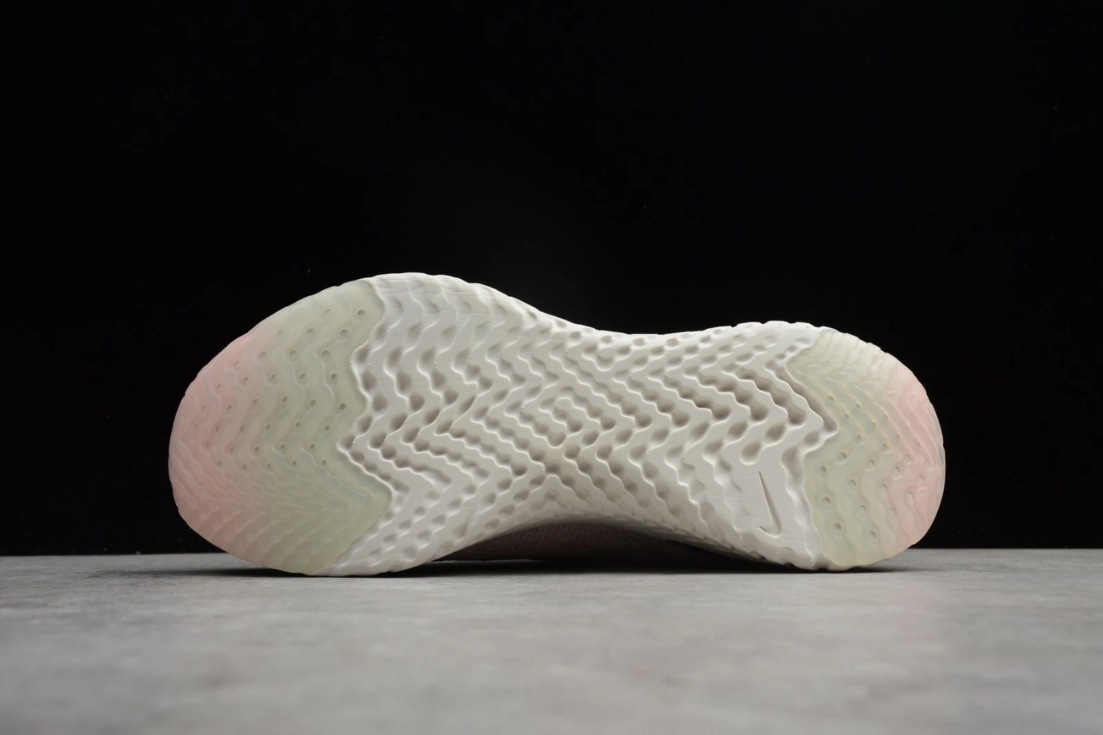 Nike Epic React Diffused Taupe Blue Void Running Shoes AQ0067 201 - Image 3